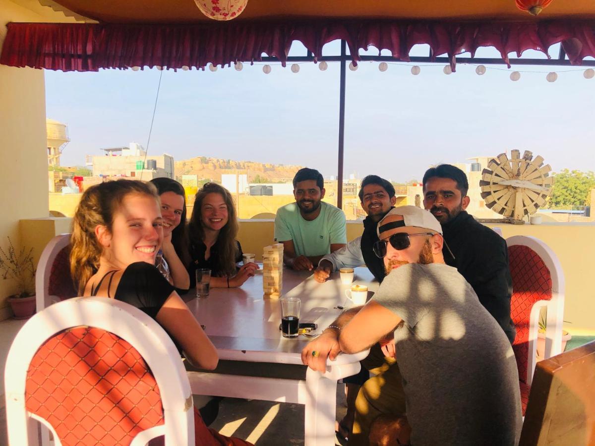 Jaisalmer Hostel Crowd Eksteriør billede